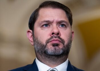 Ruben Gallego Introduces Bill For $20 Minimum Wage