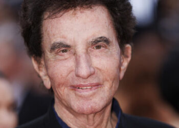 France’s former minister Jack Lang ‘offers’ to resign from Arab World Institute over Epstein links