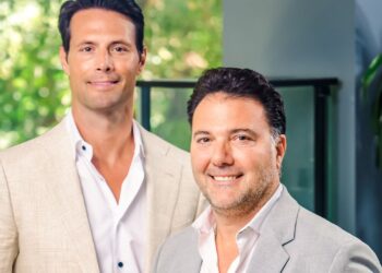 Plastic Surgeons Dr. Layke and Dr. Danielpour on Why Overfilled Looks Are Out (and What’s Worth Doing Instead)