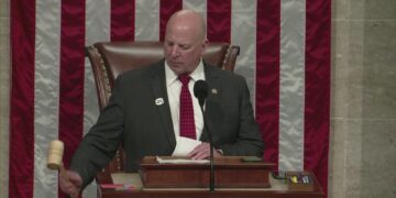 US Congress delivers rare rebuke of Trump's tariff policies