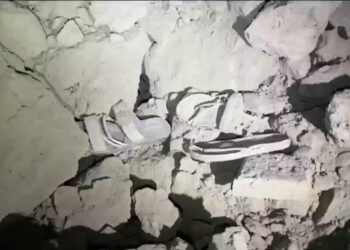 Pakistan launches border strikes on Afghanistan