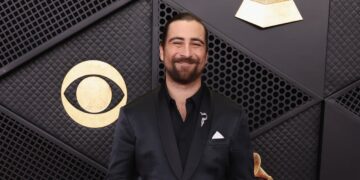 Noah Kahan Is Giving Fans the Chance to Attend a Listening Party (Plus, Win Experiences) Thanks to Mastercard