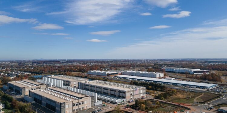 Microsoft wants to rewire data centers to save space