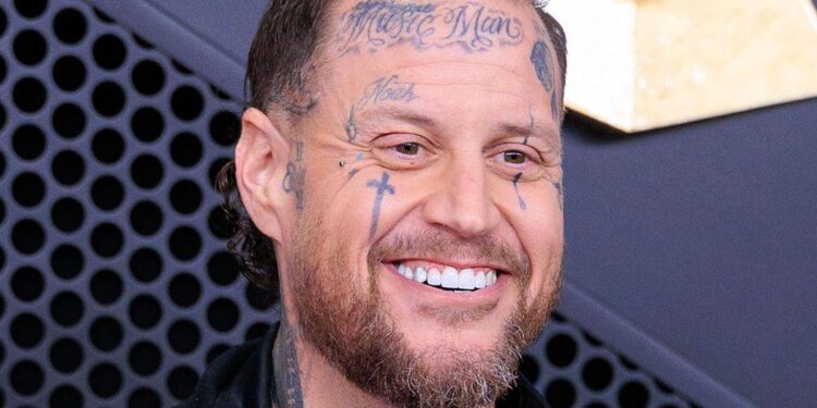 Jelly Roll’s Threat To Hit A Teen Resurfaces Amid ‘Fake Christian’ Claims