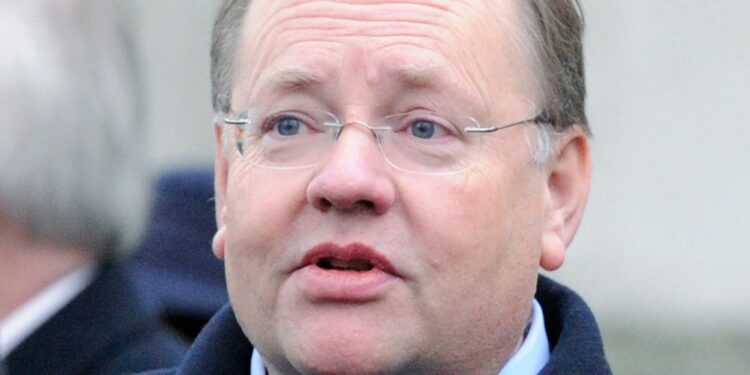 Liberal Democrat peer Lord Rennard suspended as new sexual harassment investigation launched | Politics News