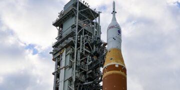 NASA says moon mission could blast off next month | World News