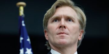 Defend yourselves and don’t rely on the US, senior Washington official tells Europe | World News