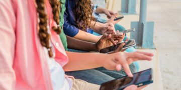 Instagram and YouTube ‘engineer addiction’ in young people, landmark trial hears | Science, Climate & Tech News