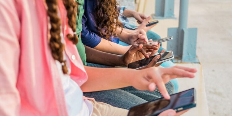 Instagram and YouTube ‘engineer addiction’ in young people, landmark trial hears | Science, Climate & Tech News