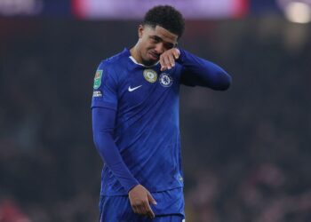 Paul Merson flabbergasted by Chelsea approach in semi-final: They should be crying for not having a go | Football News