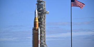 NASA eyes March 6 for Artemis II moon launch : NPR