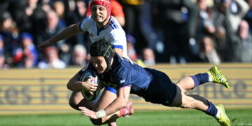 Seven-try Scotland stun France to end Les Bleus' Six Nations Grand Slam hopes