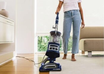 Shark’s Upright Vacuum Has A HEPA Filter To Reduce Allergies
