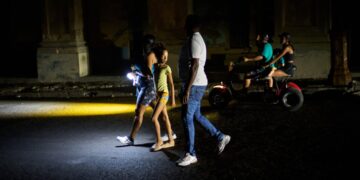 Cuba Restores Power After 29-Hour Blackout Amid U.S. Oil Blockade