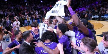 Rabid Announcers For Underdog Team In March Madness Win The Day