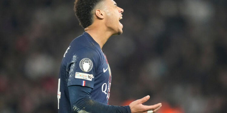 Paris Saint-Germain edge Monaco to reach Champions League last 16