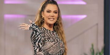 Khloé Kardashian’s Cool-Mom Sneakers Are Surprisingly in Stock