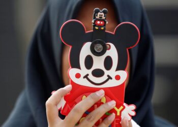 Indonesia to ban ‘high risk’ social media for under-16s | Science, Climate & Tech News