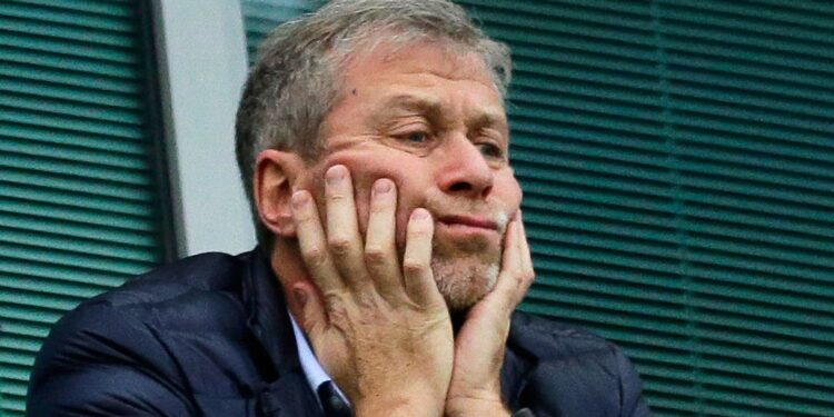 Government prepares to sue Roman Abramovich after he missed deadline to release £2.5bn from Chelsea sale | Politics News