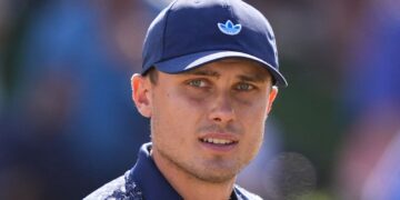 The Players: Ludvig Åberg takes three-shot lead into final round at TPC Sawgrass as Rory McIlroy falls further behind | Golf News