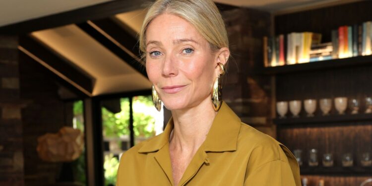 13 Elevated Pairs of Capri Pants to Add to Cart